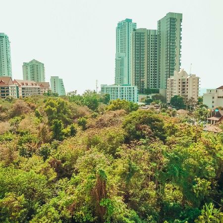 Club Royal Suites Pattaya Exteriör bild