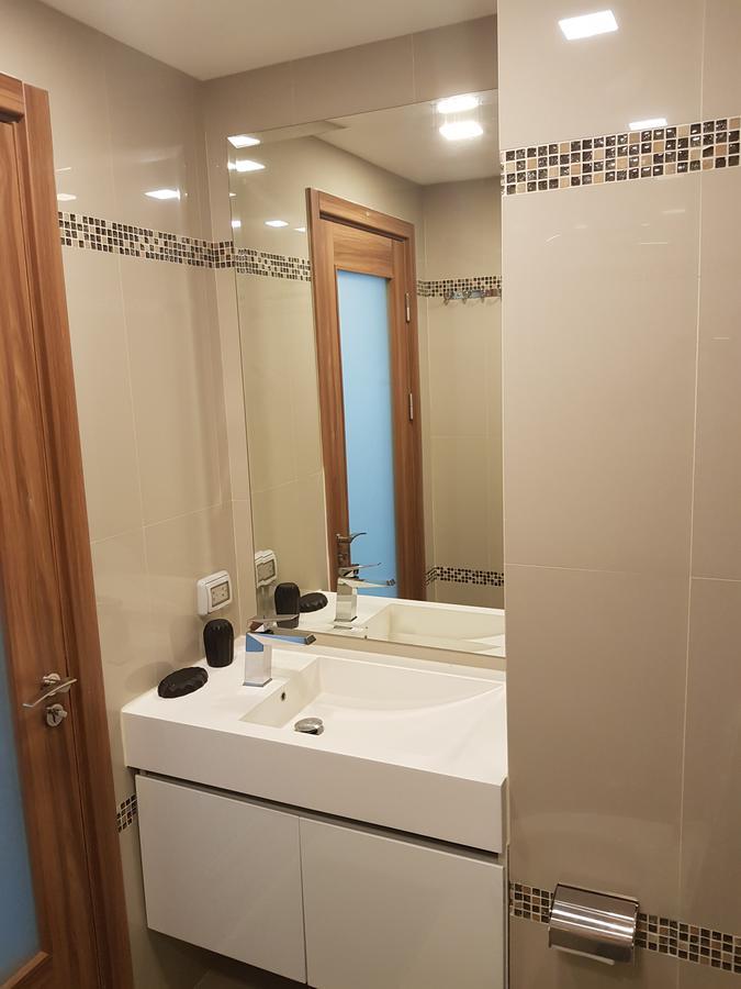 Club Royal Suites Pattaya Exteriör bild