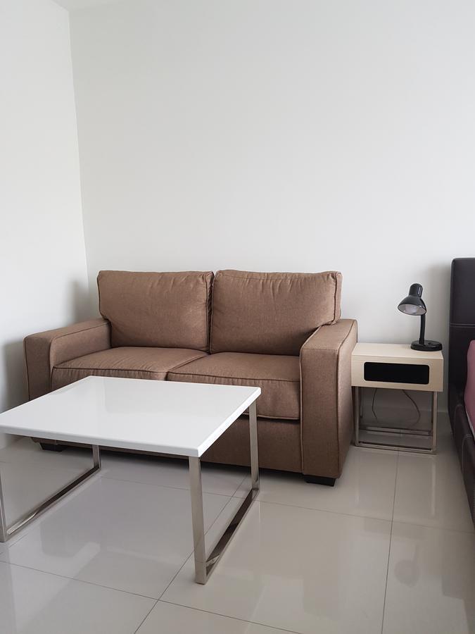 Club Royal Suites Pattaya Exteriör bild